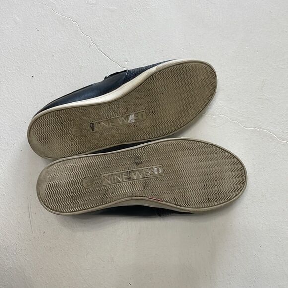 Nine West Vegan leather flats white sole 7.5 - Picture 6 of 12